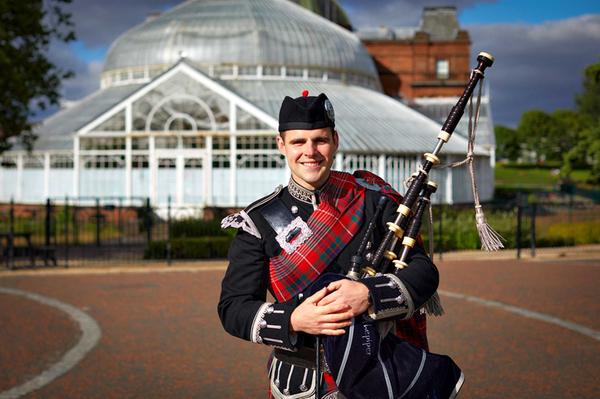 Dougie the Piper, Glasgow Green